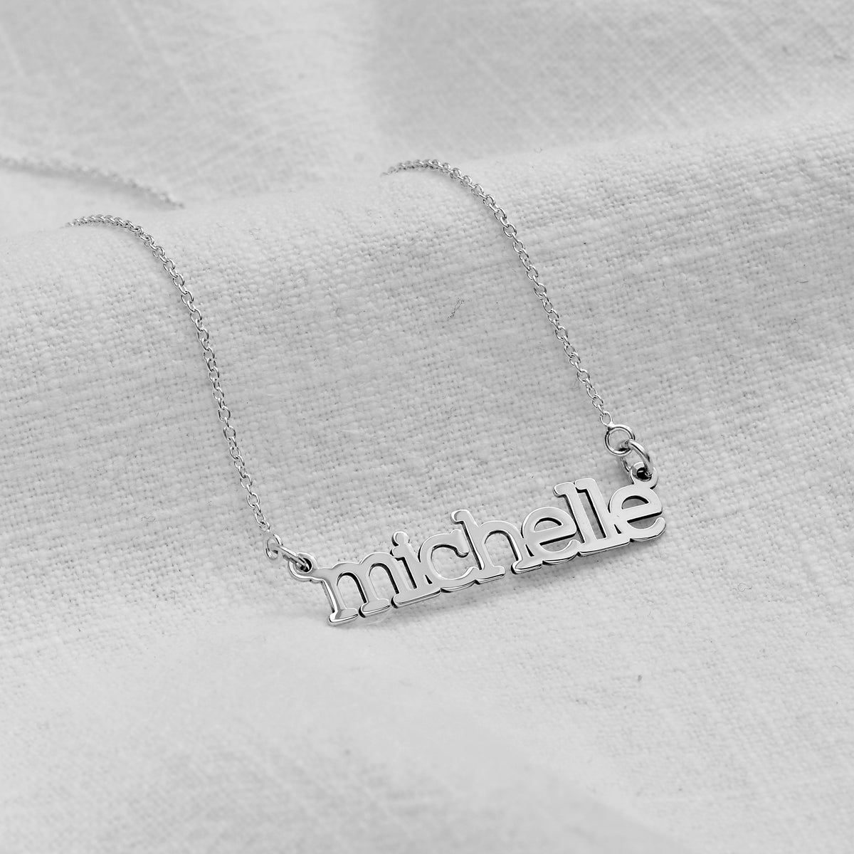 Collier personnalisé en argent sterling avec nom