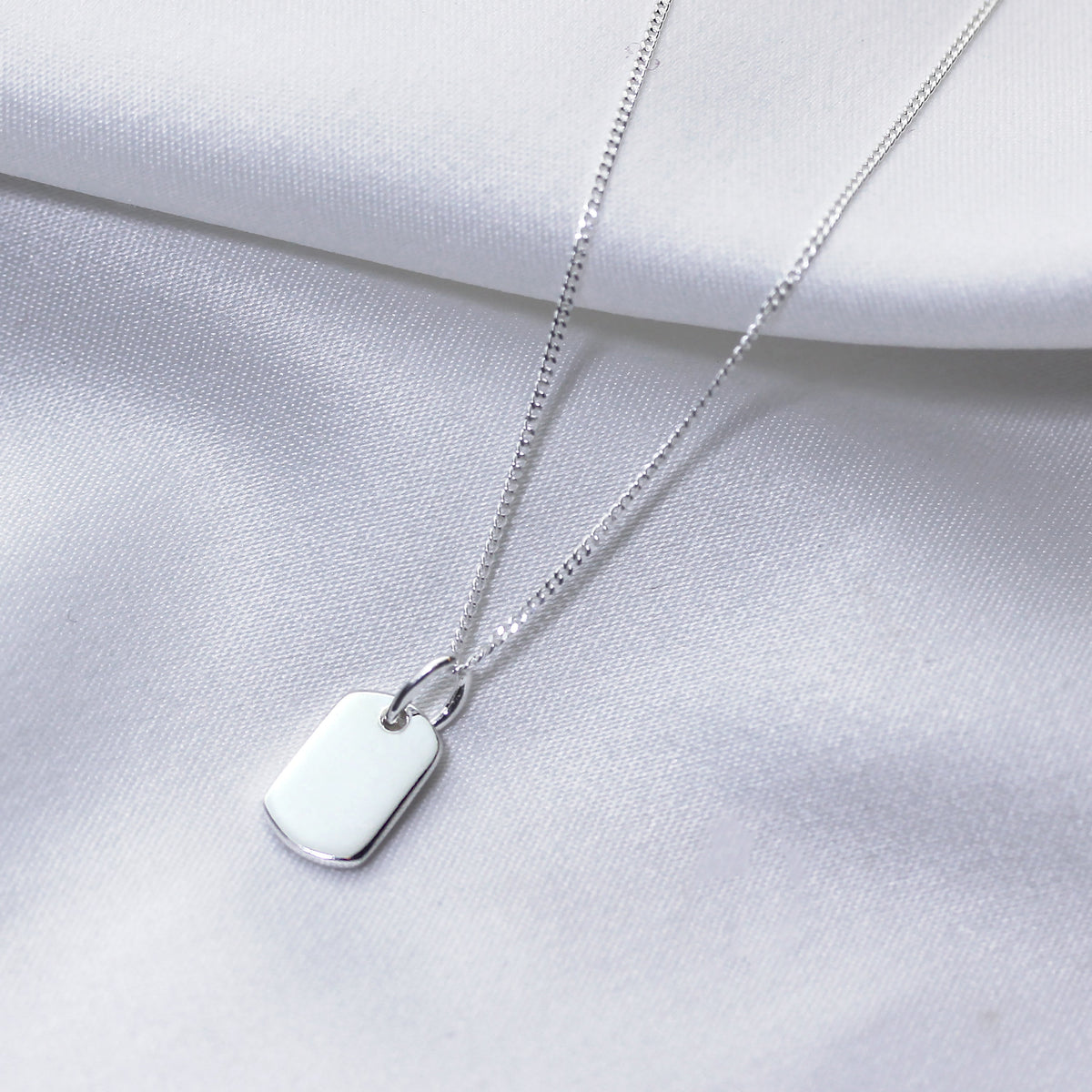Collier mini-étiquette gravable en argent sterling de 35 à 81 cm
