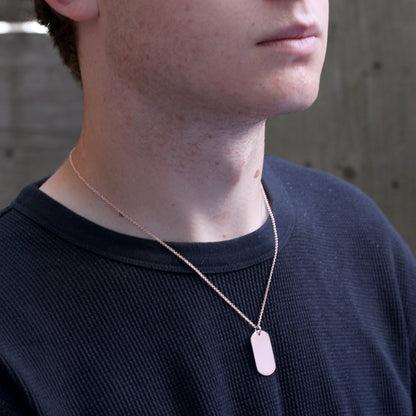 Grand collier en argent sterling plaqué or rose avec plaque d'identité militaire (40 à 60 cm)