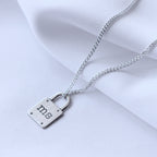 Collier cadenas sur mesure en argent sterling avec initiales, 40 à 71 cm