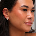 Boucles d'oreilles à charnière en argent sterling plaqué or rose avec double zircone cubique