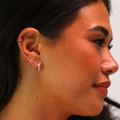 Boucles d'oreilles créoles en argent sterling plaqué or avec zircones cubiques