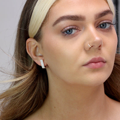 Boucles d'oreilles créoles doubles en argent sterling et zircones cubiques