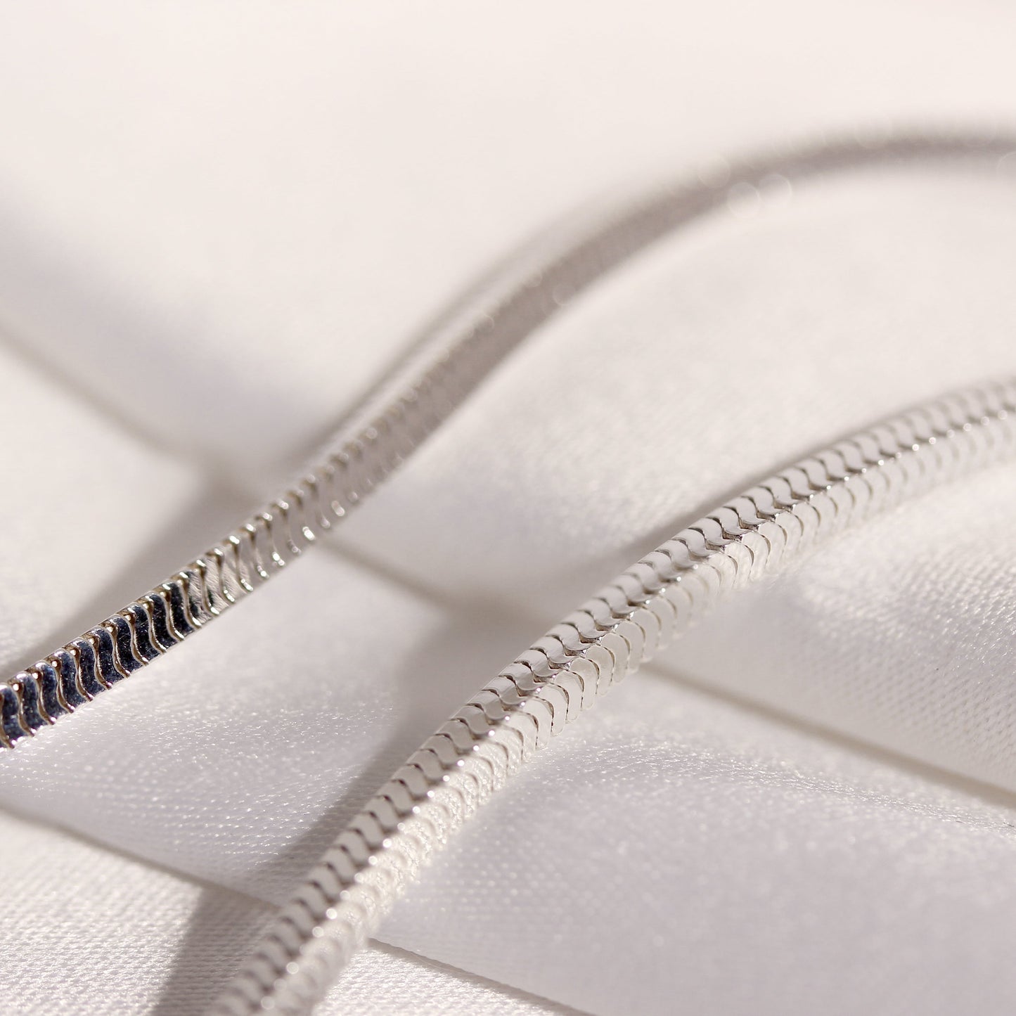 Collier chaîne serpent carrée en argent sterling de 40 à 45 cm