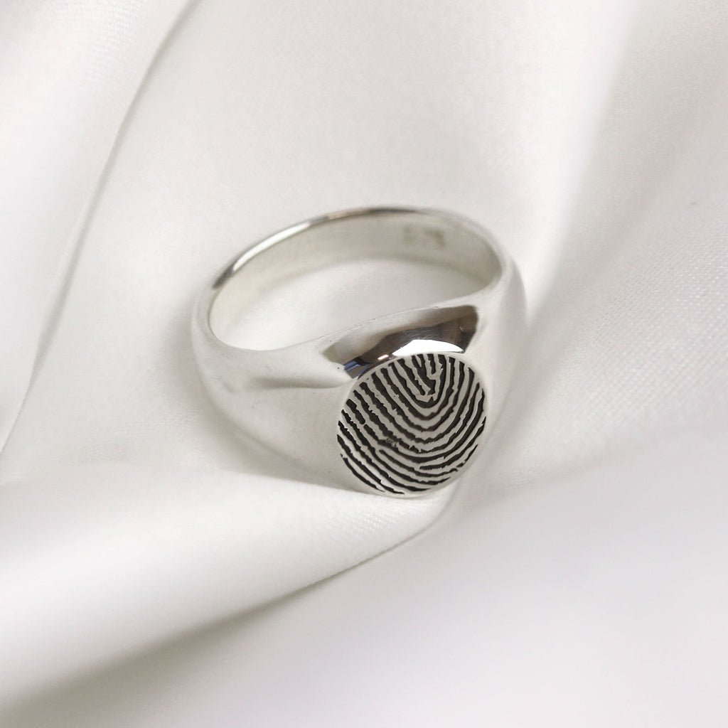 Chevalière personnalisée en argent sterling avec empreinte digitale