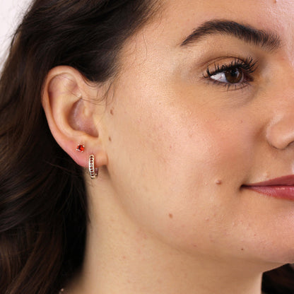 Boucles d'oreilles créoles en argent sterling avec grenat et zircones cubiques pavées de 15 mm