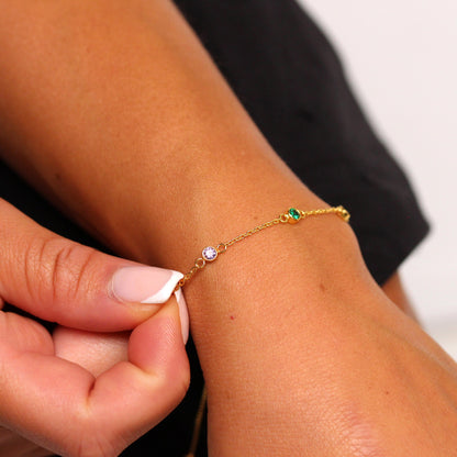 Bracelet réglable en argent sterling plaqué or avec plusieurs zircones cubiques arc-en-ciel