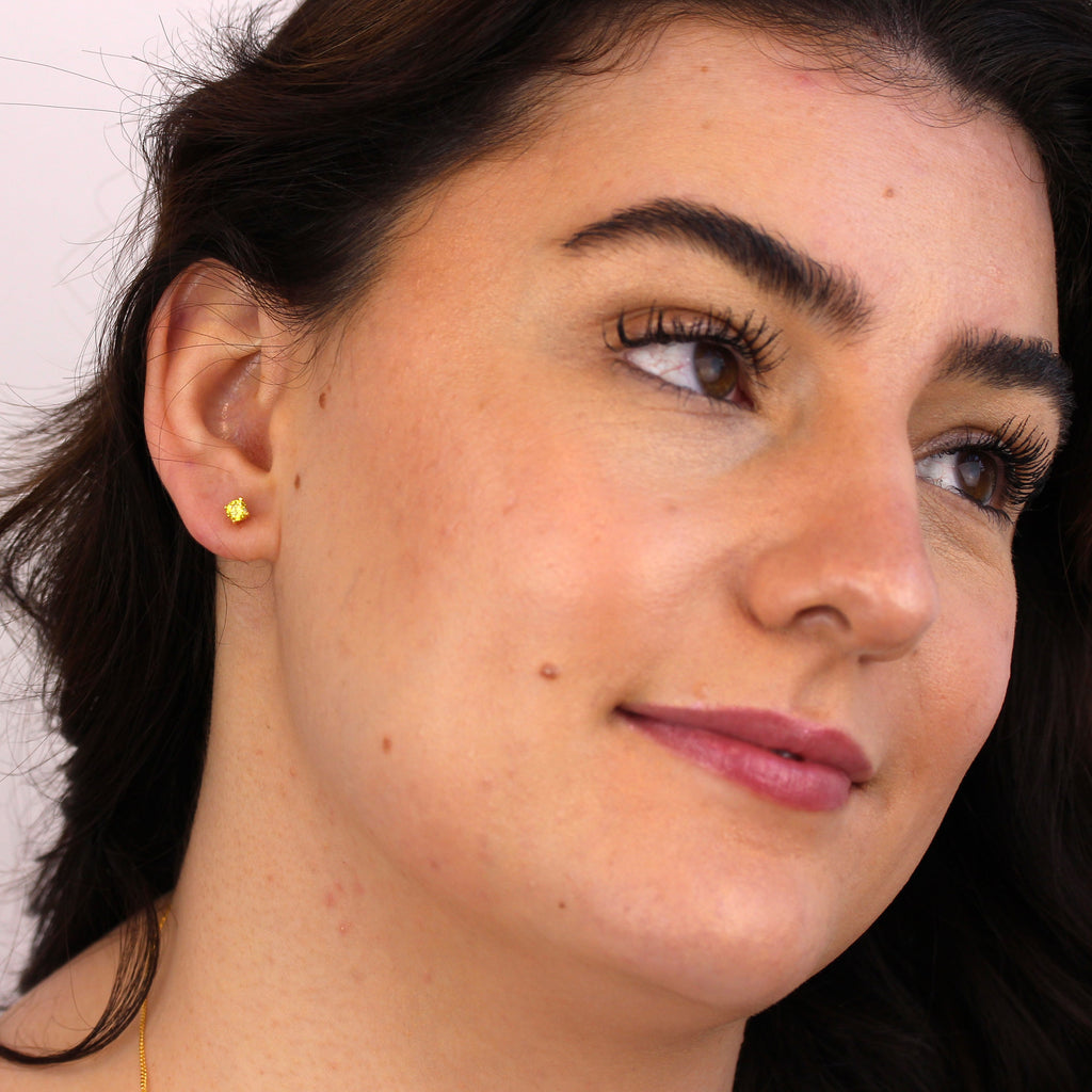 Boucles d'oreilles à tige en argent sterling plaqué or avec citrine et zircone cubique de 4 mm