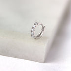 Piercing créole hélix en or blanc 9 carats avec minuscule pavé de zircones cubiques de 8 mm, calibre 26