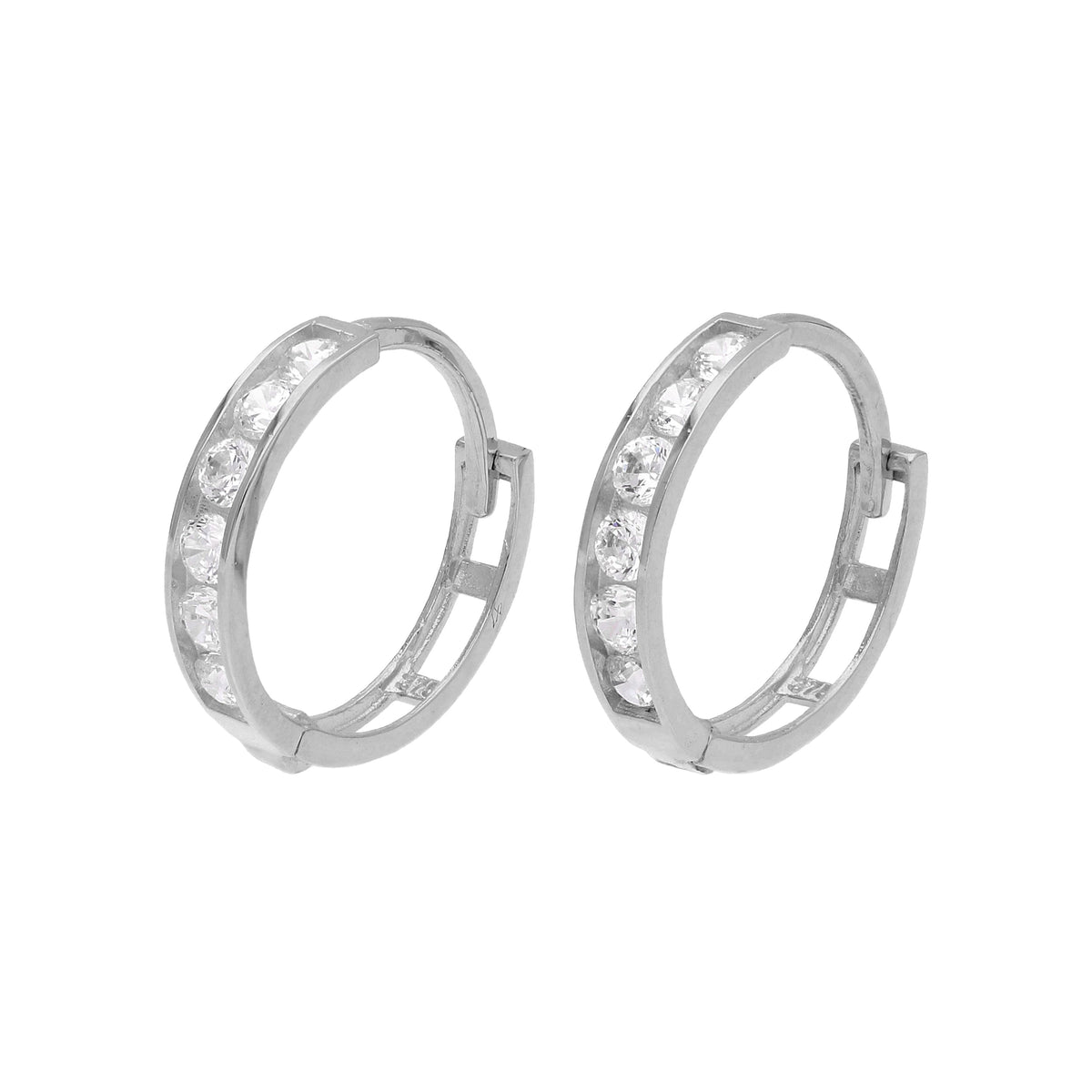 Boucles d'oreilles créoles Huggie en or blanc 9 carats avec zircones cubiques serties en canal de 12 mm