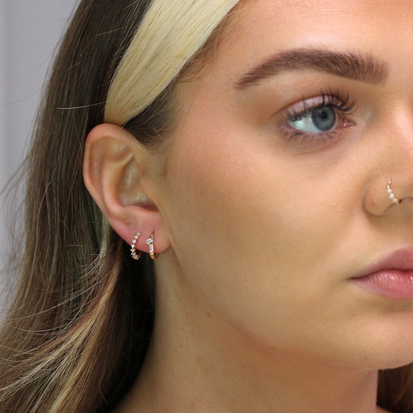 Boucles d'oreilles créoles en or 9 carats avec double zircone cubique de 12 mm