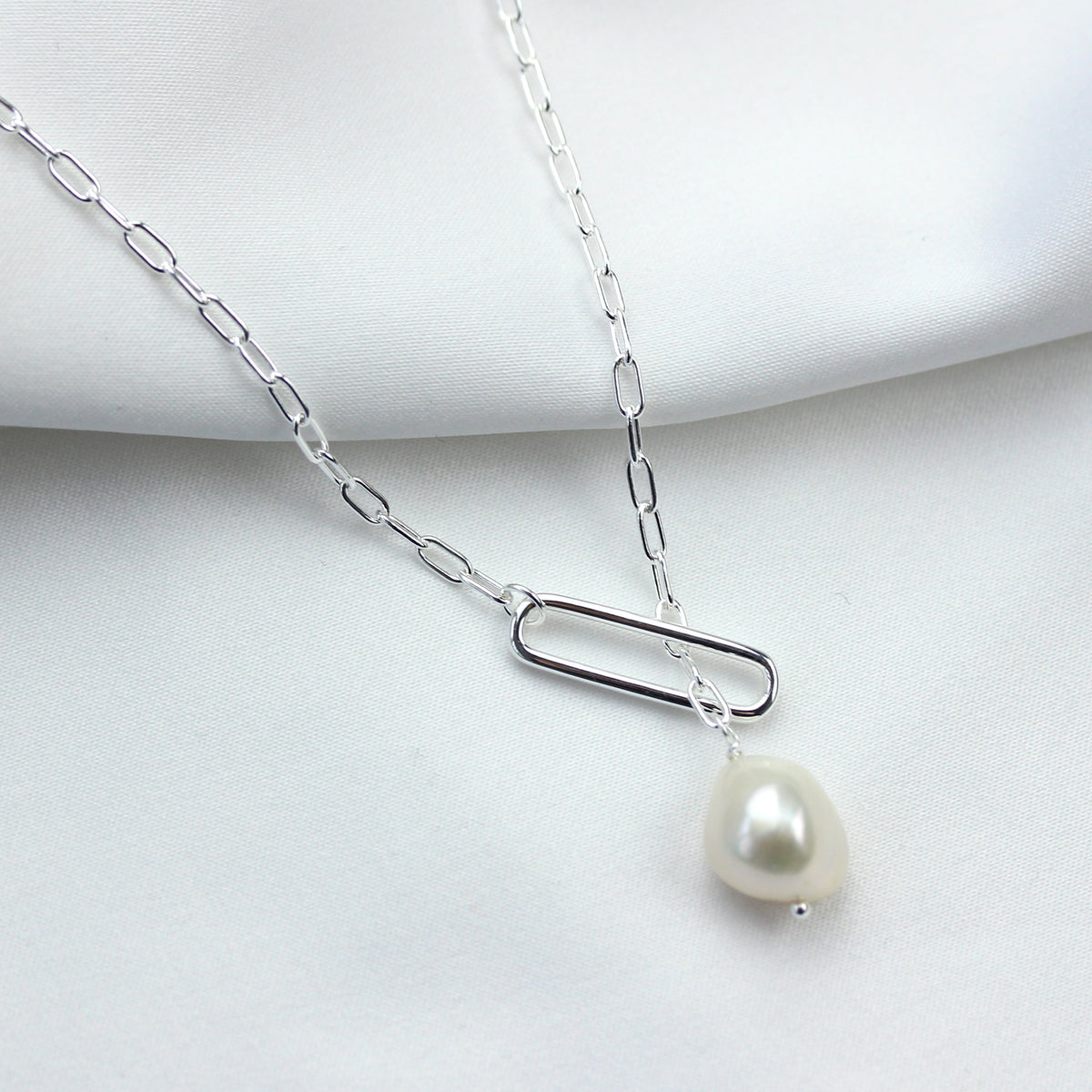 Collier chaîne à maillons en argent sterling avec perles d'eau douce naturelles