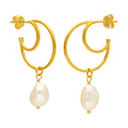 Boucles d'oreilles créoles en argent sterling plaqué or avec perles
