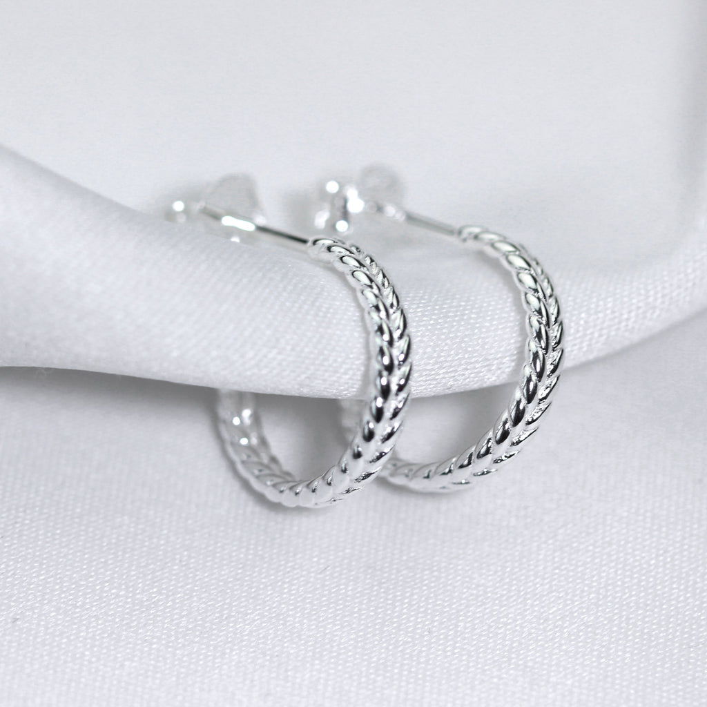 Boucles d'oreilles créoles ouvertes à double torsion en argent sterling de 14 mm