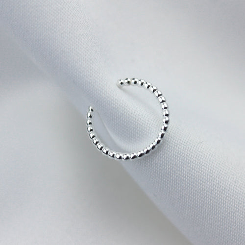 Boucle d'oreille à pompon en argent sterling avec perles