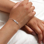 Bracelet personnalisé en argent sterling avec nom multilingue