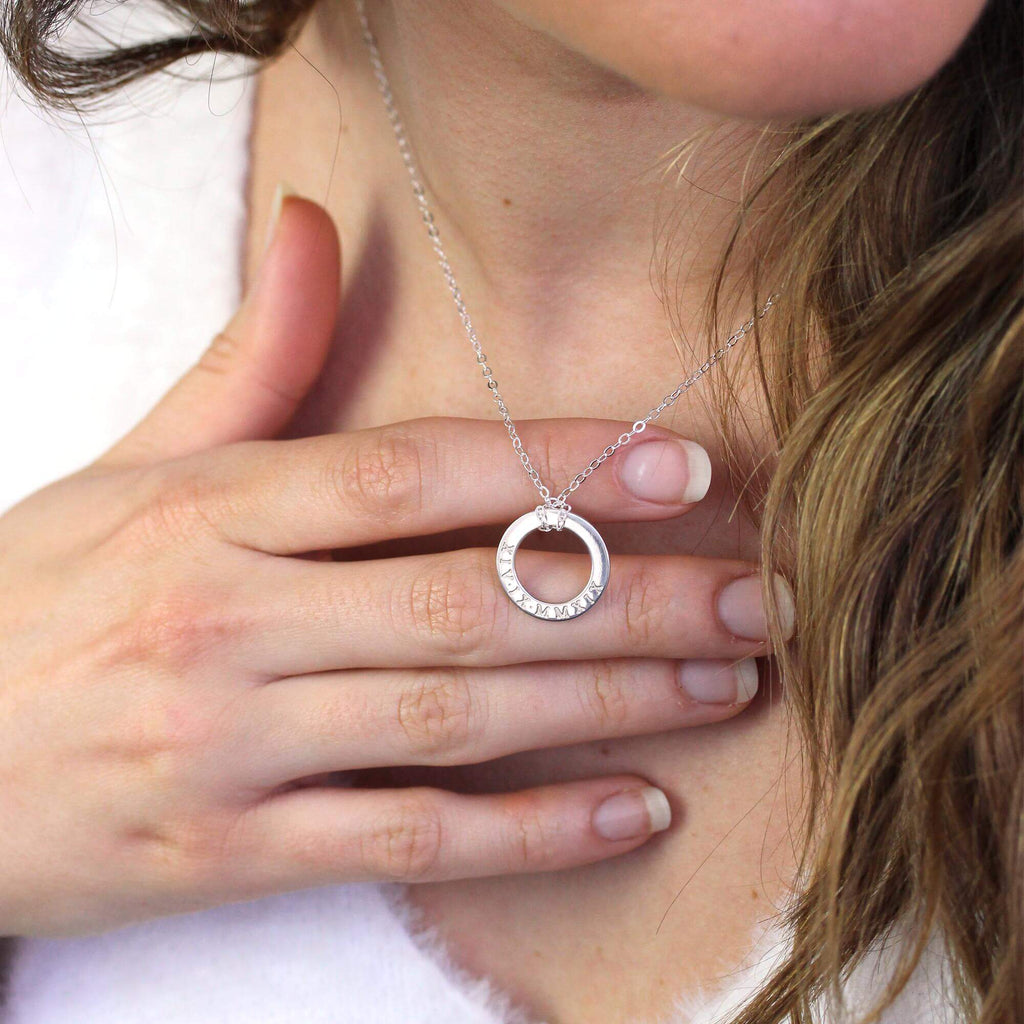 Collier personnalisé en argent sterling avec chiffres romains