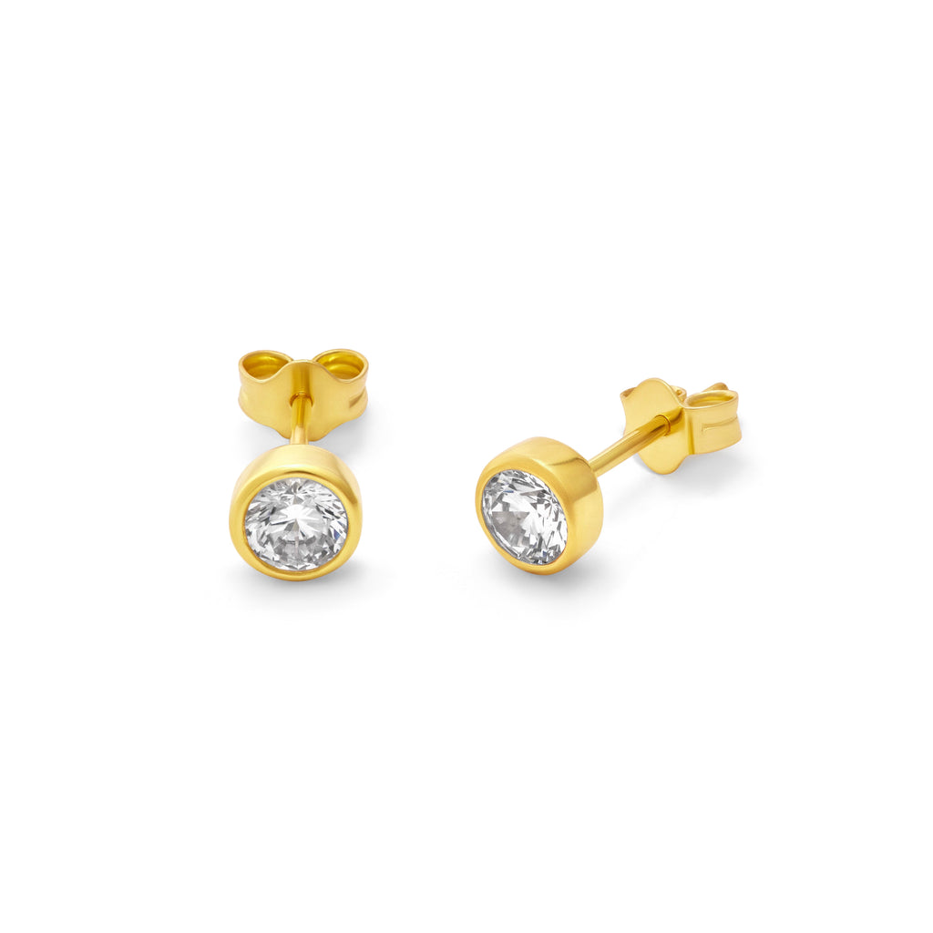 Boucles d'oreilles à tige en argent sterling plaqué or avec zircones cubiques de 4 mm