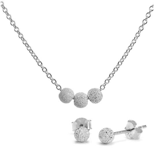 Boucles d'oreilles à tige en argent sterling avec boules givrées de 4 mm et collier boule de neige