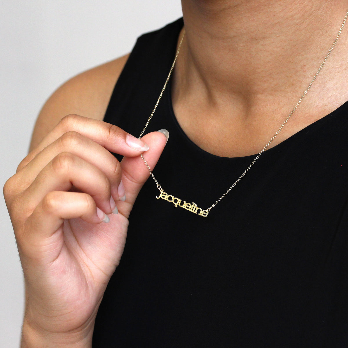 Collier personnalisé avec nom en or 9 carats
