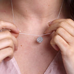 Collier en argent sterling avec fleur de naissance de juillet et étiquette gravable de 13 mm, 35 à 55 cm