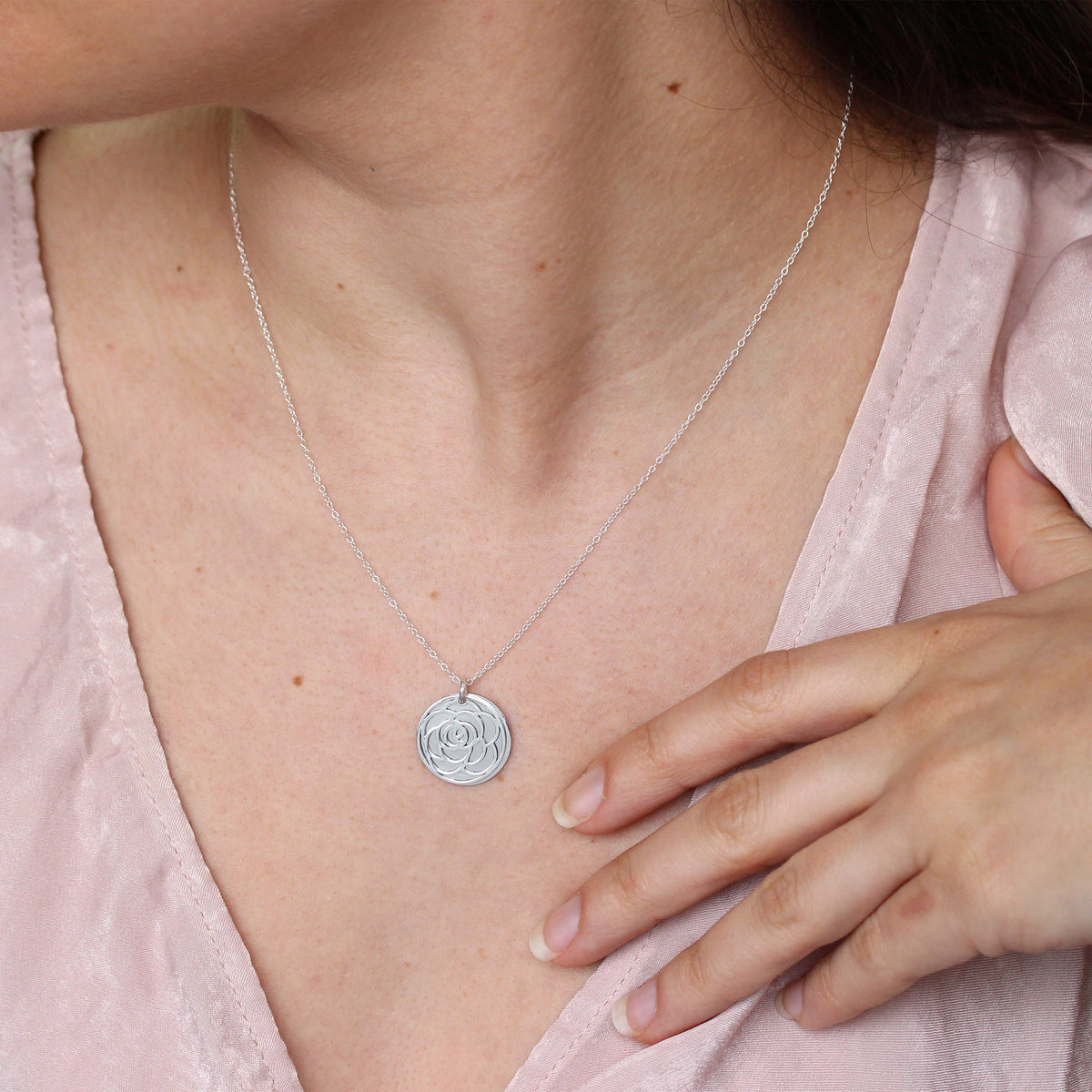 Collier en argent sterling avec fleur rose et étiquette de 18 mm, 35 à 55 cm