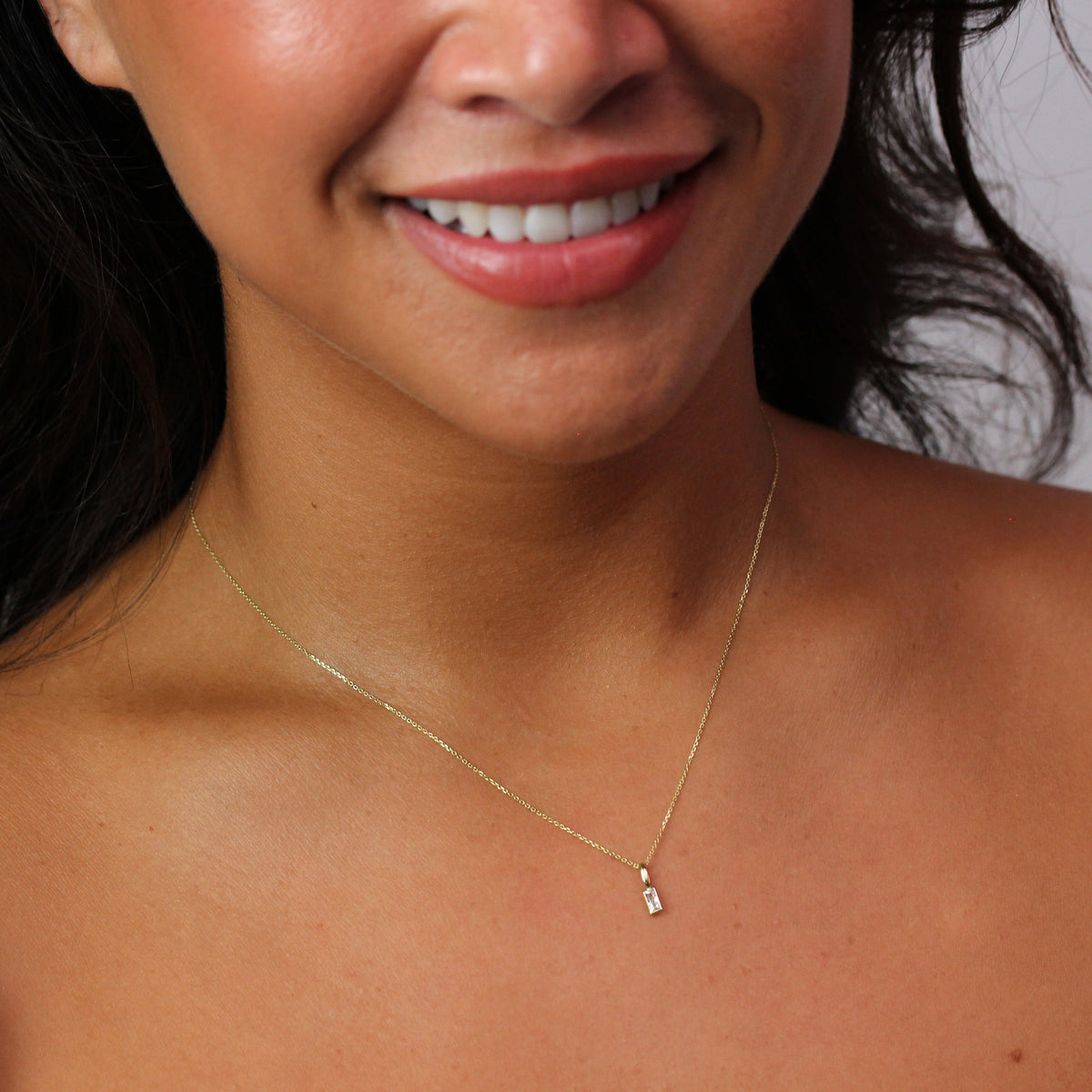 Collier en or 9 carats avec zircones cubiques transparents, taille 40 à 50 cm
