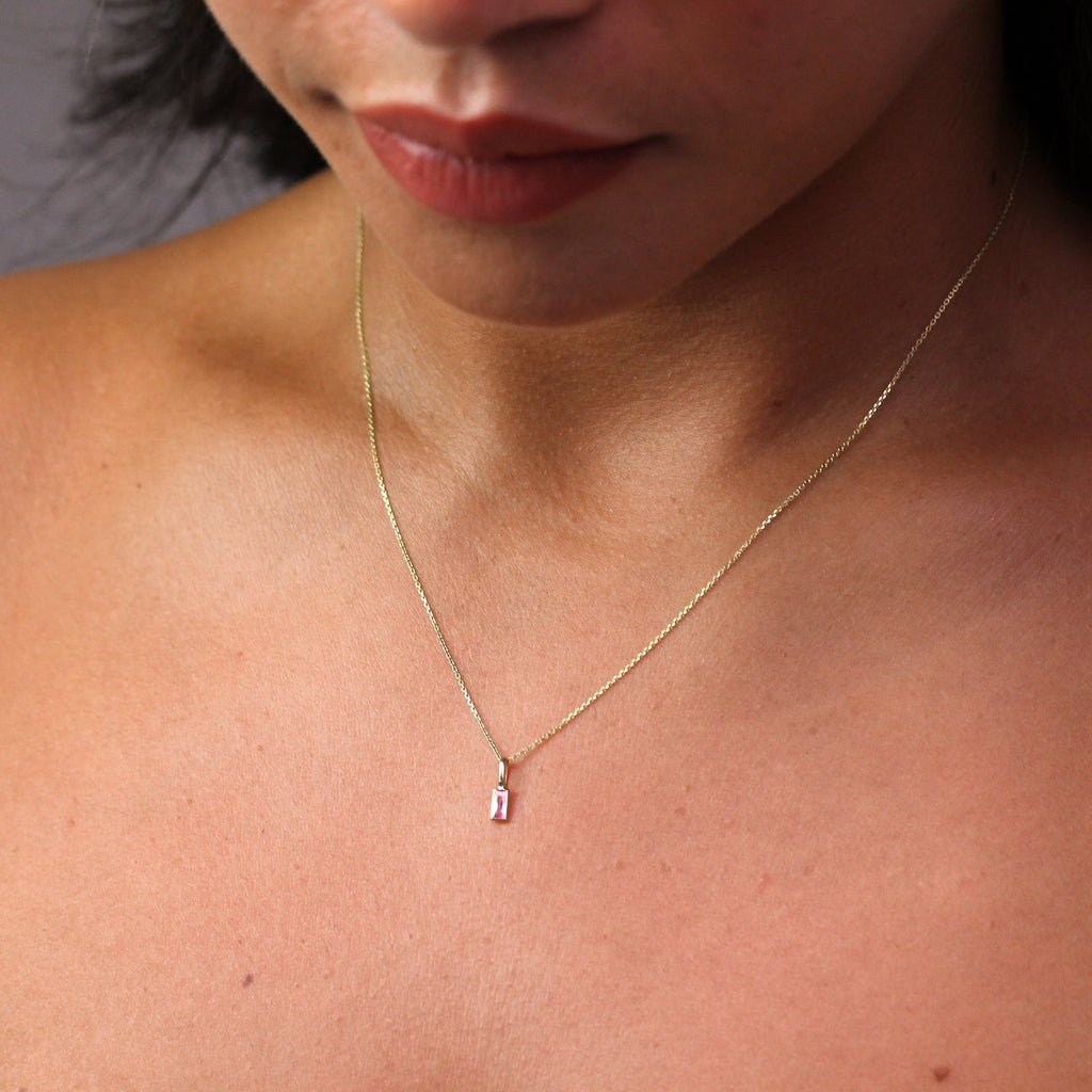 Collier en or 9 carats avec tourmaline baguette et zircone cubique, 40 à 50 cm