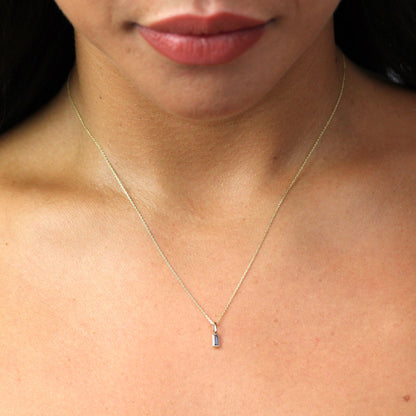 Collier en or 9 carats avec tanzanite baguette et zircone cubique, 40 à 50 cm