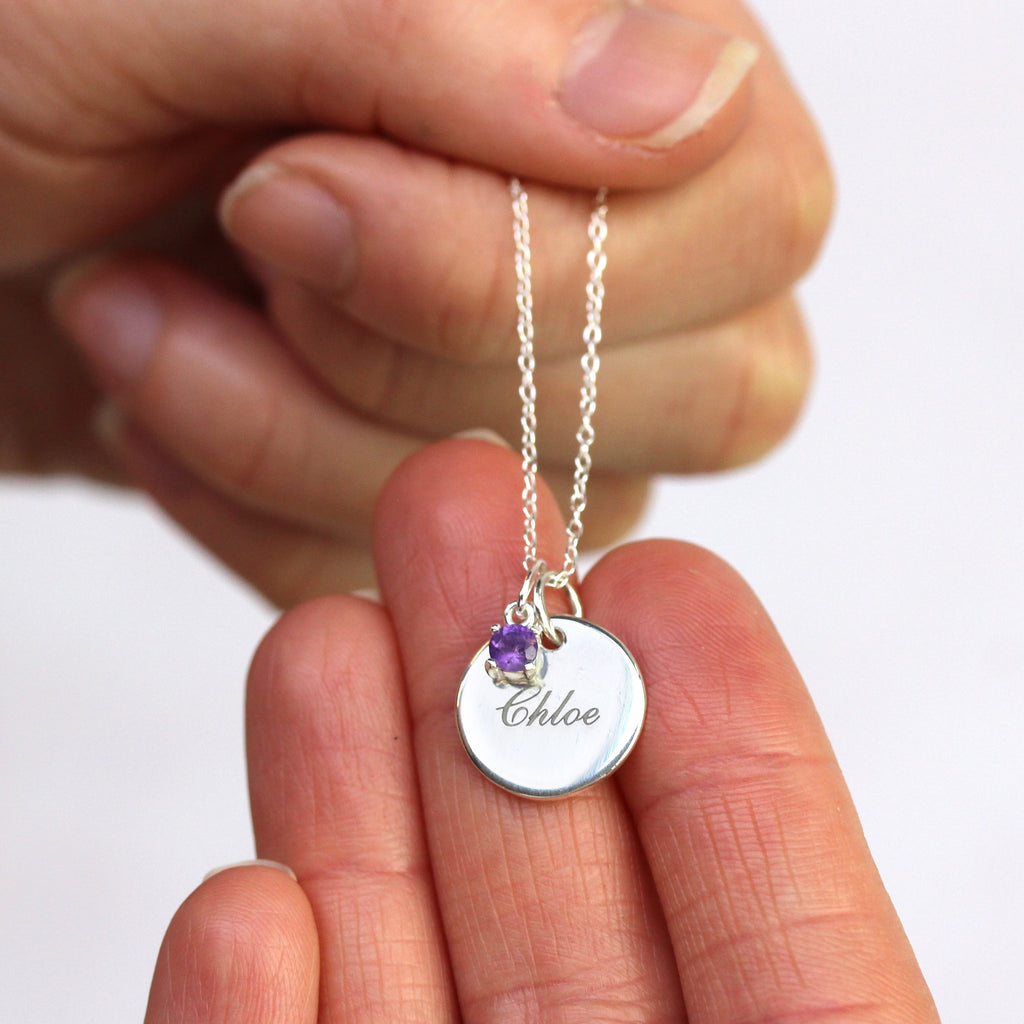 Collier en argent sterling avec pierre de naissance et plaque ronde gravable, 35,6 à 55,9 cm