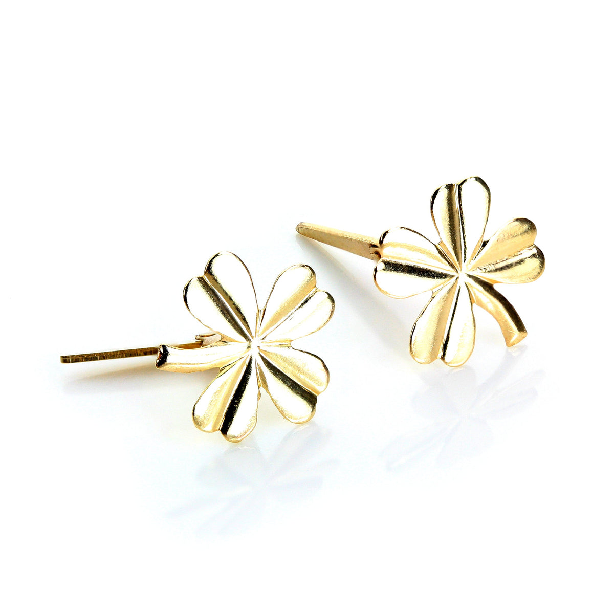 Boucles d'oreilles à tige en or jaune 9 carats Andralok, motif fleur à 4 feuilles
