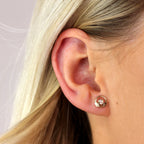 Boucles d'oreilles à tige Claddagh en or jaune 9 carats Andralok