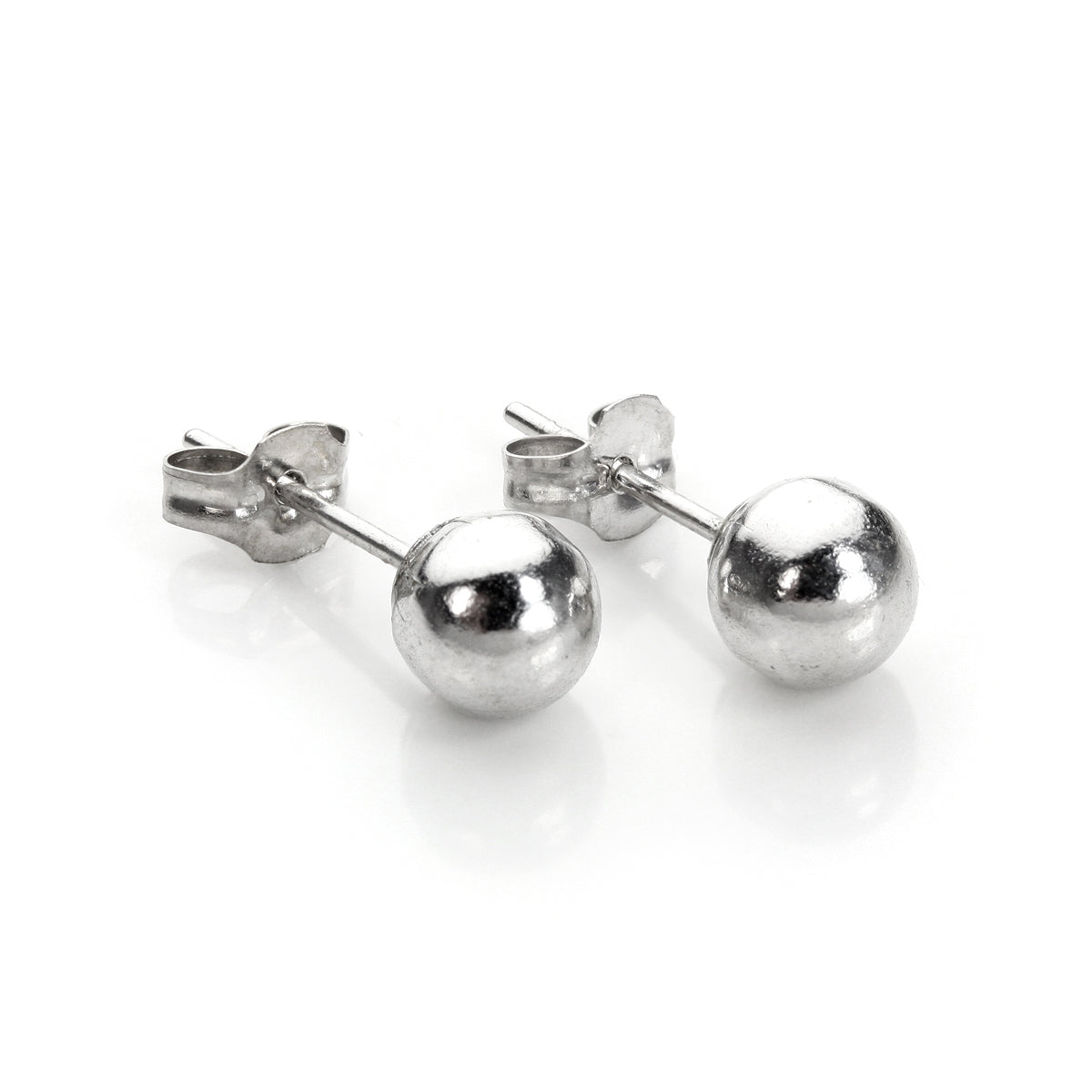 Boucles d'oreilles à tige en or blanc 9 carats de 3 mm à 7 mm