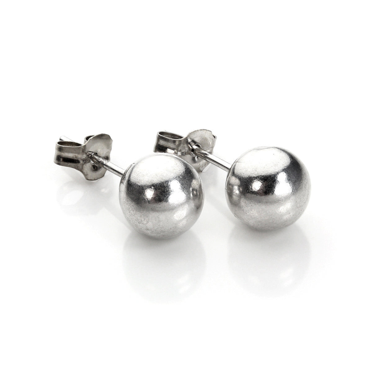 Boucles d'oreilles à tige en or blanc 9 carats de 3 mm à 7 mm