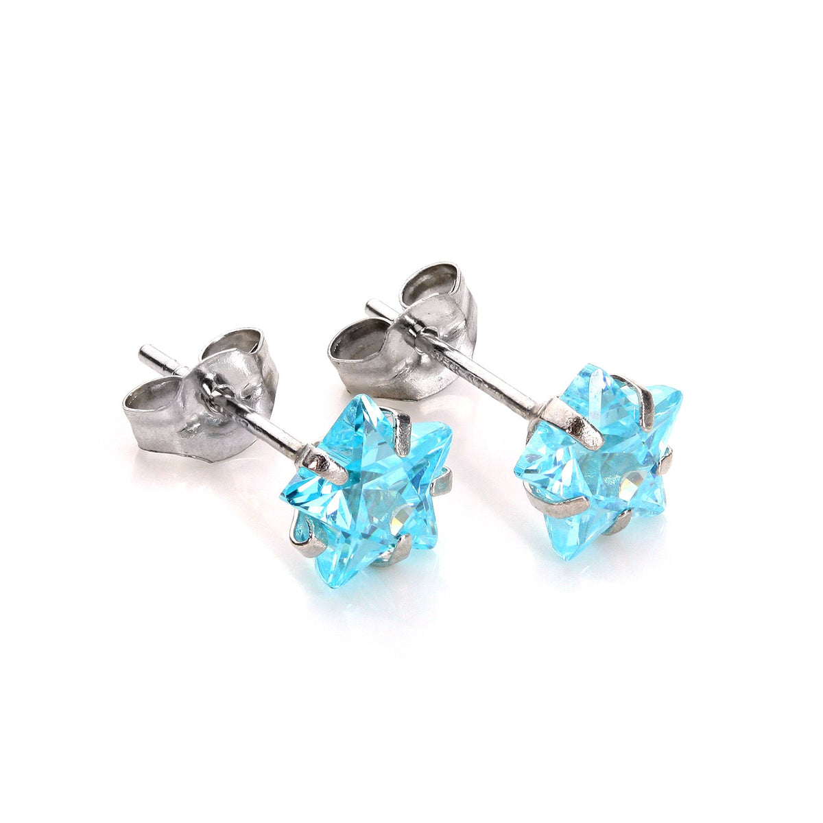 Boucles d'oreilles à tige en or blanc 9 carats, étoile de 6 mm