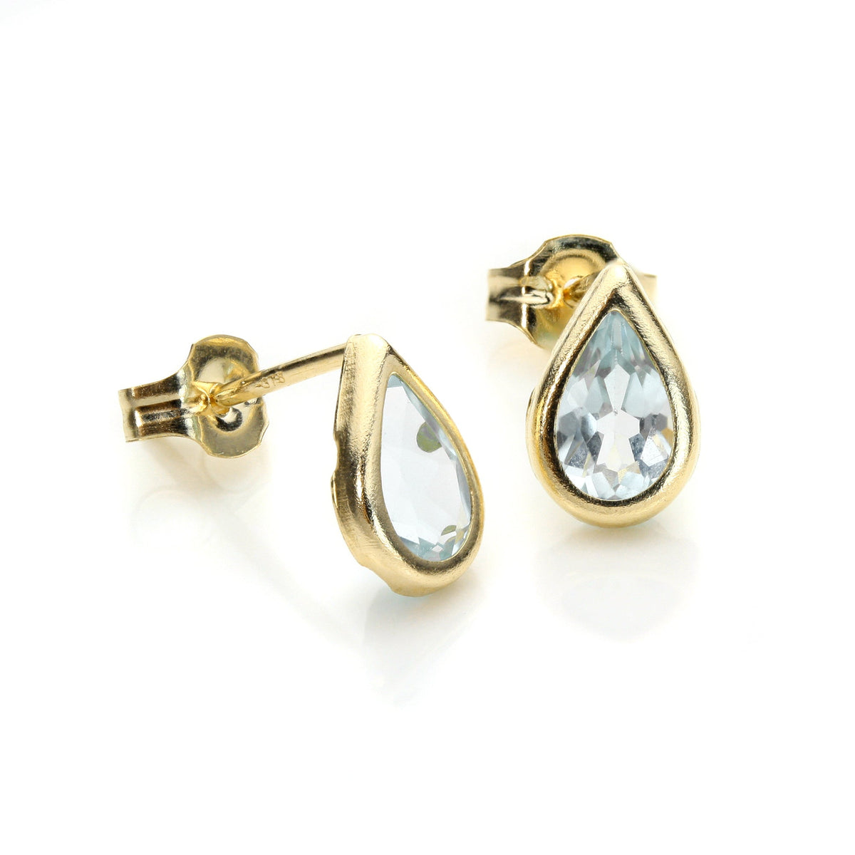 Boucles d'oreilles à tige en or jaune 9 carats avec pierre de naissance