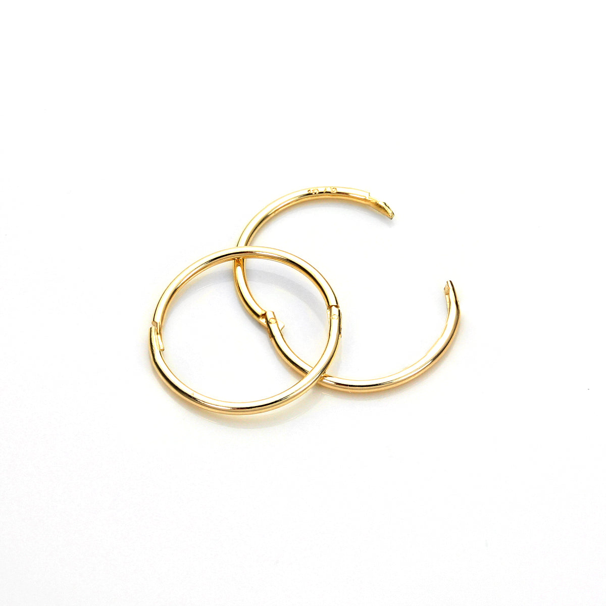 Boucles d'oreilles créoles en or jaune 9 carats