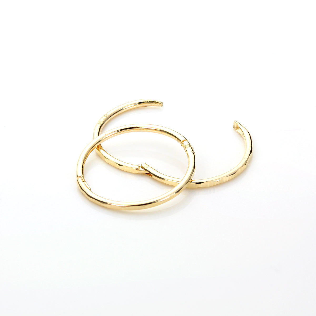 Boucles d'oreilles créoles en or jaune 9 carats