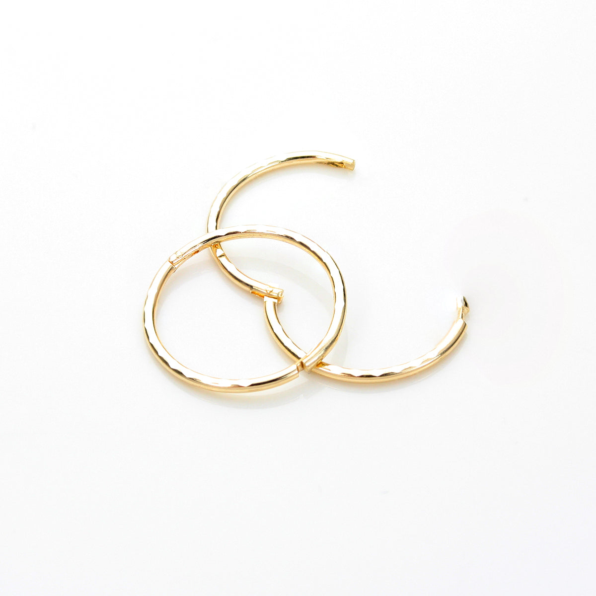 Boucles d'oreilles créoles articulées en or jaune 9 carats avec diamants taillés
