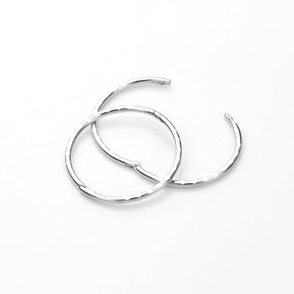 Boucles d'oreilles créoles à charnière en argent sterling