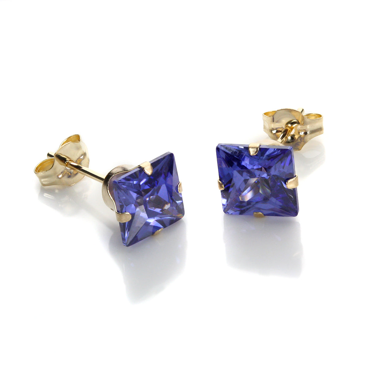 Boucles d'oreilles à tige carrées en or jaune 9 carats et zircones cubiques de 6 mm