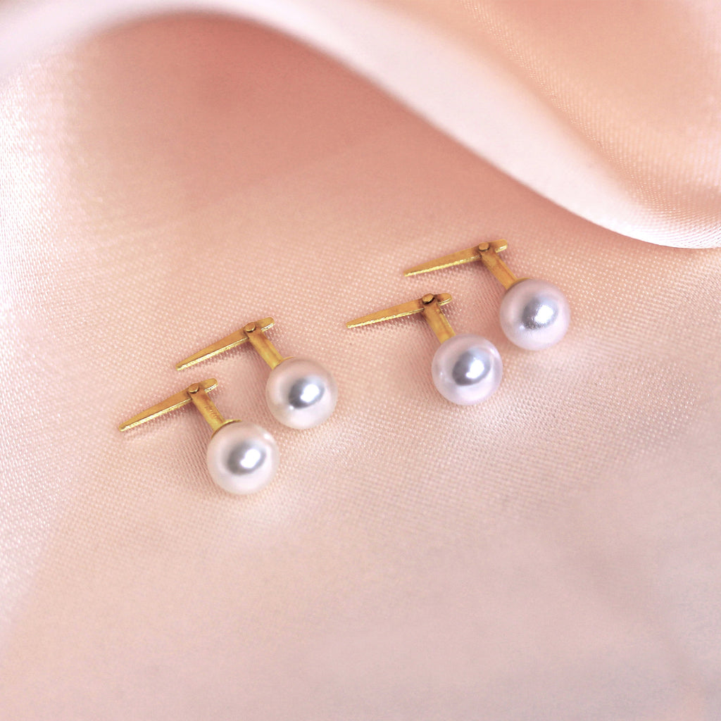 Boucles d'oreilles à tige Andralok en or jaune 9 carats avec perles artificielles