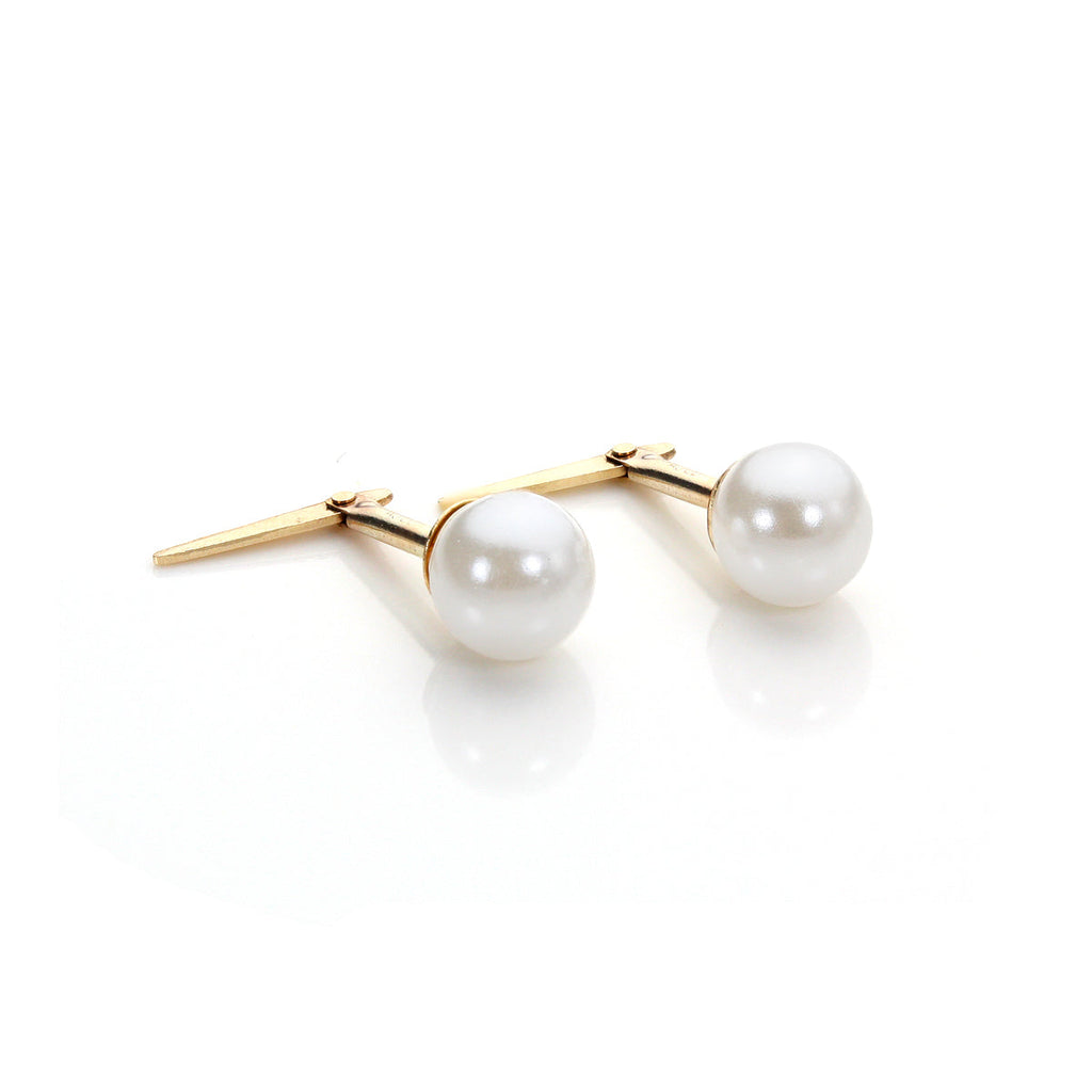 Boucles d'oreilles à tige Andralok en or jaune 9 carats avec perles artificielles