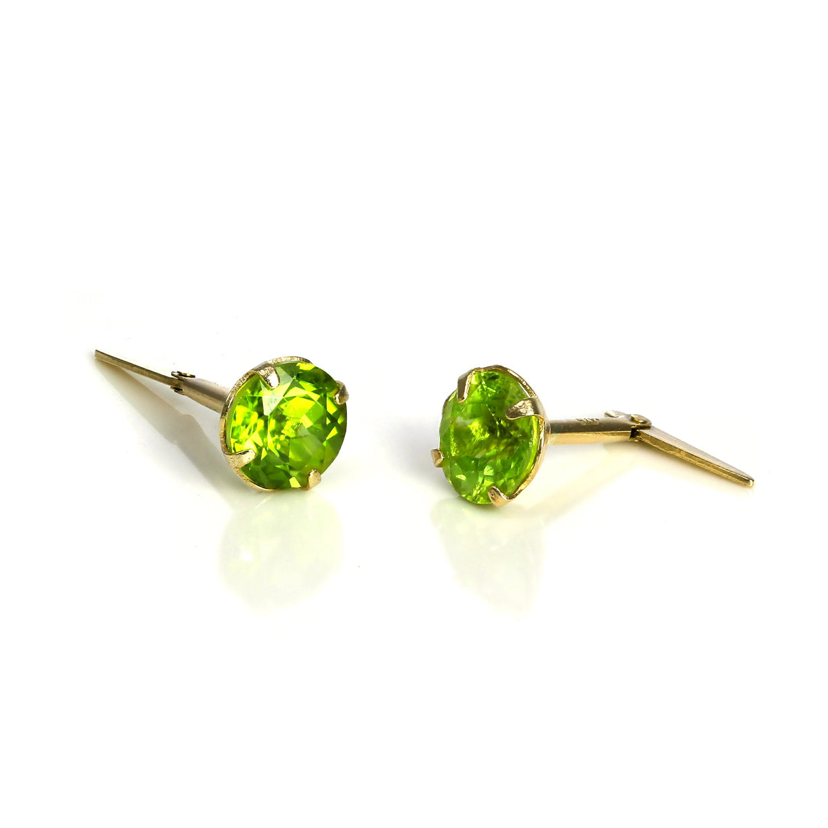 Boucles d'oreilles à tige Andralok en or 9 carats et péridot de 5 mm