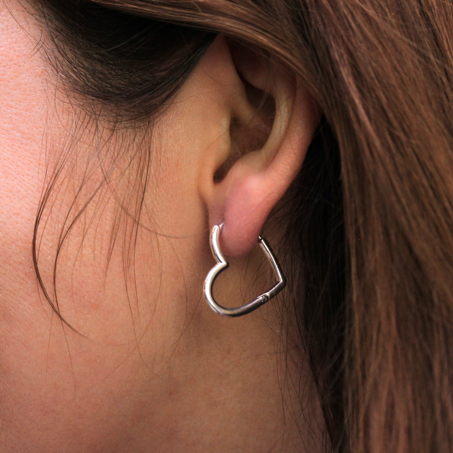 Boucles d'oreilles créoles en argent sterling en forme de cœur