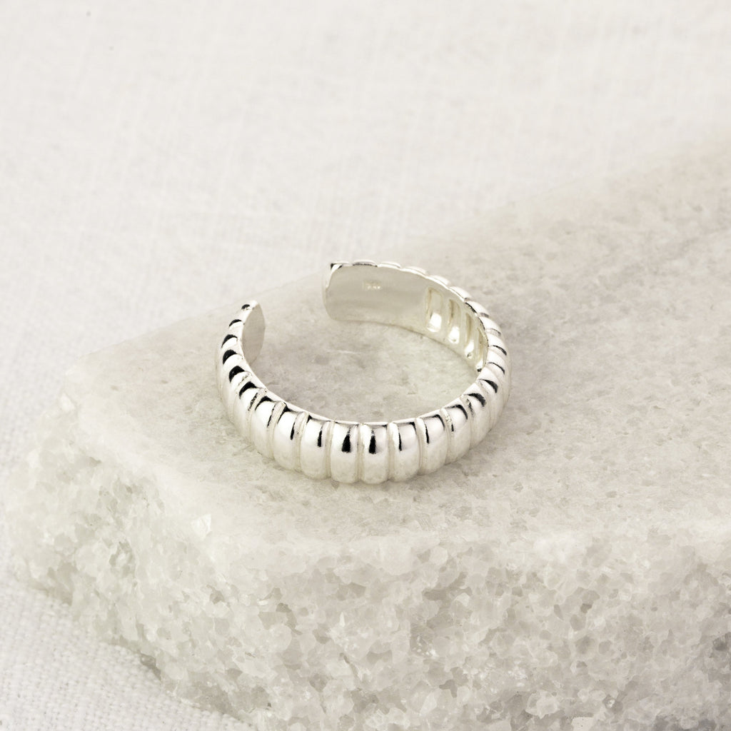Bague ajustable en argent sterling massif texturé et strié