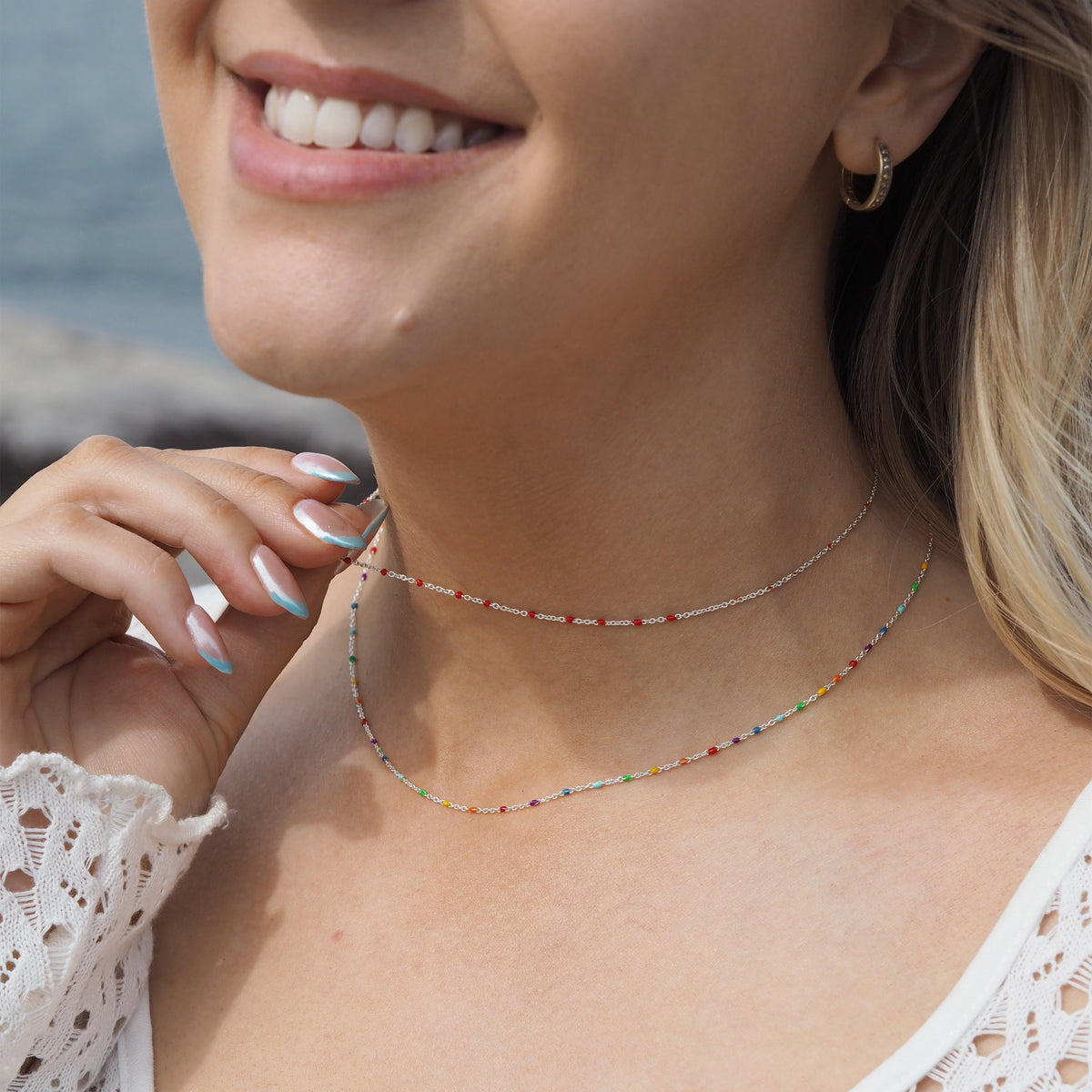 Collier fin chaîne confetti en argent sterling et émail rouge 40 cm