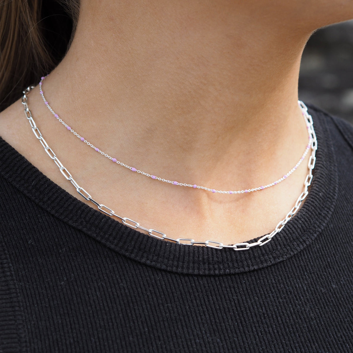 Collier fin chaîne confetti en argent sterling et émail violet 40 cm