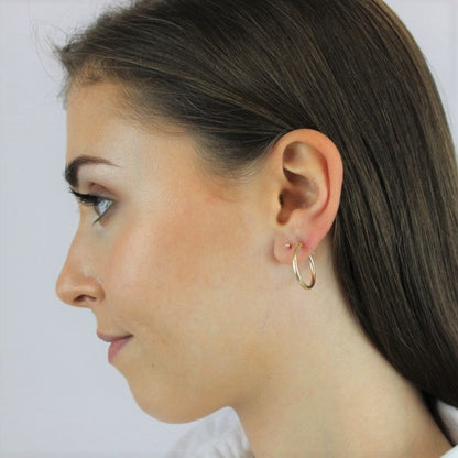 Boucles d'oreilles à tige en or jaune 9 carats avec boule de 2 mm