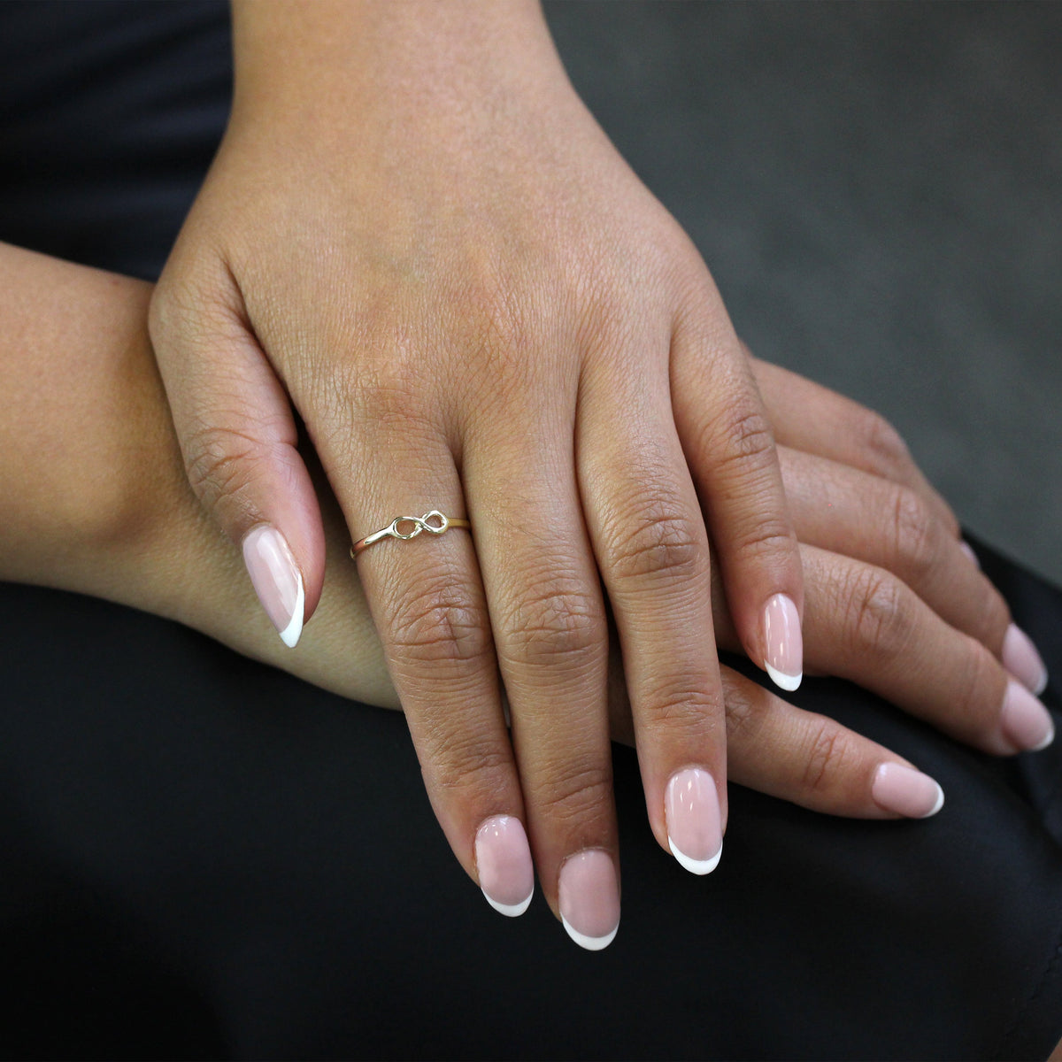 Bague empilable en or 9 carats avec boucle infinie, tailles 48 à 62
